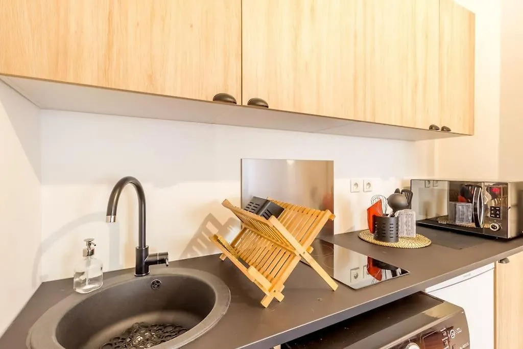 L13 Central Flat 5Mins Walk To Beach Ac/Balcon/Wifi Nizza Apartment